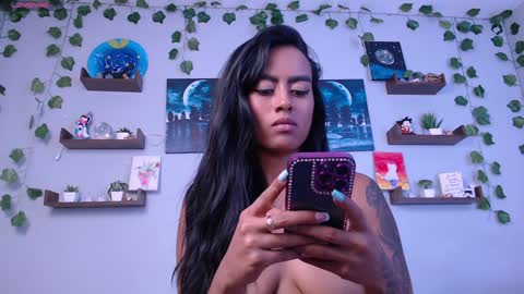 Macey Elliot Modelo Independiente online show from January 2025 10:57:01 PM