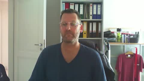 macfly67 online show from February 2025 10:18:02 AM