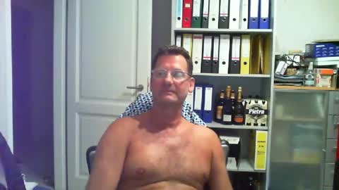 macfly67 online show from June 2026 10:09:02 PM