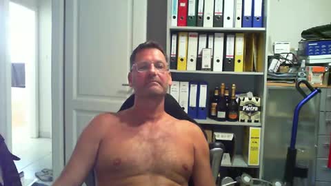 macfly67 online show from July 2026 02:41:02 PM