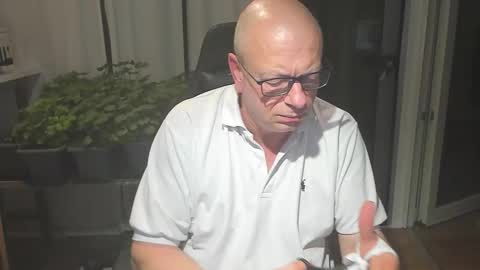 Snapshot of machinegun3dx chatting on January 2026 10:24:01 PM Andy online show from January 2026 10:24:01 PM