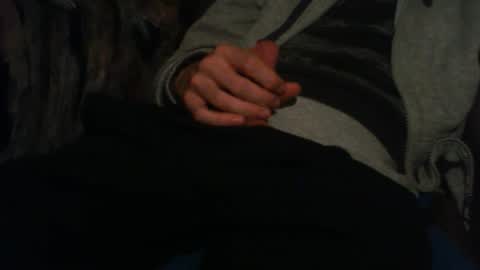 Snapshot of macho9385 chatting on November 2025 06:52:02 PM macho9385 online show from November 2025 06:52:02 PM