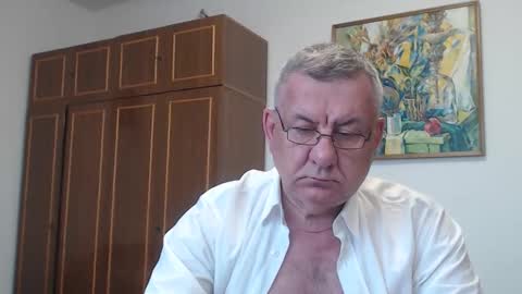 Macho online show from May 2026 03:29:01 PM