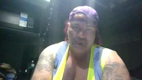 Snapshot of machuelbibliotecario chatting on December 2024 09:44:02 AM machu el bibliotecario online show from December 2024 09:44:02 AM