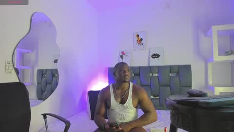 Snapshot of mackbig_dick2 chatting on April 2026 12:35:01 AM MACKBIG DICK im a damn dominant I like ATMs INSTAGRAM Edwinaragonc online show from April 2026 12:35:01 AM