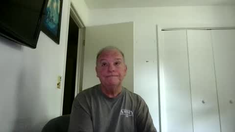 mackdocc001 online show from April 2026 07:07:02 PM