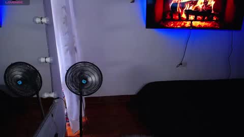 MACKENZIE CAMERON online show from January 2025 05:10:01 PM