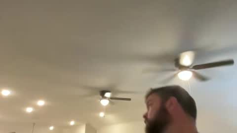 Snapshot of macrackin33 chatting on November 2025 12:38:02 AM macrackin33 online show from November 2025 12:38:02 AM