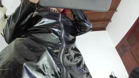 Snapshot of madame_ibby chatting on November 2025 12:32:01 AM madame ibby online show from November 2025 12:32:01 AM