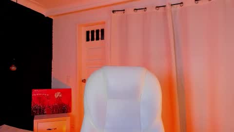  madame lilith  online show from October 2025 11:24:01 AM