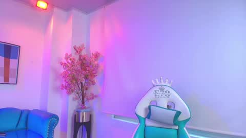 Madame Scarllet  online show from April 2026 11:36:02 AM