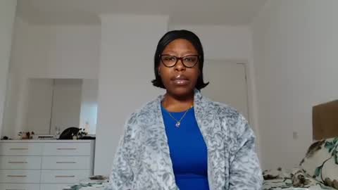 YourMadamIndigo online show from December 2025 02:12:02 PM