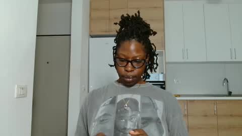 YourMadamIndigo online show from January 2026 11:16:02 AM