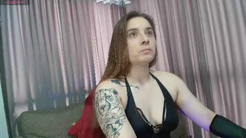 Snapshot of madamme_rachell chatting on June 2026 03:44:01 PM Rachell online show from June 2026 03:44:01 PM