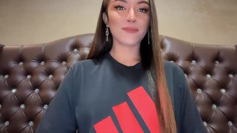 Snapshot of madammistressdominatrixxx chatting on January 2026 11:40:02 PM Alison Kloss online show from January 2026 11:40:02 PM