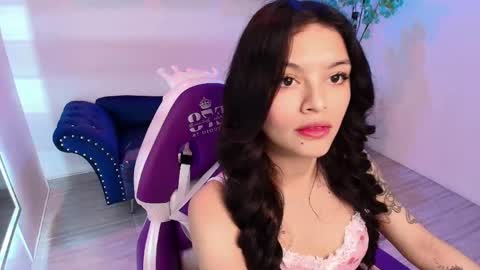 maddie_t18 online show from April 2026 11:31:01 AM