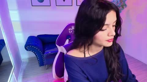 maddie_t18 online show from April 2026 11:25:02 AM