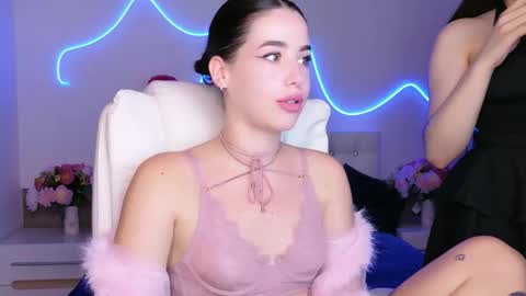 Snapshot of maddieperezz chatting on June 2026 04:24:02 PM maddieperezz online show from June 2026 04:24:02 PM