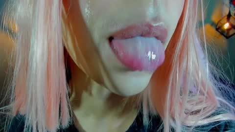 Snapshot of maddiiebrooks chatting on December 2024 09:02:01 PM Maddie online show from December 2024 09:02:01 PM