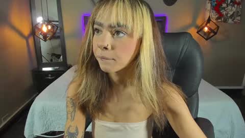 Snapshot of maddiiebrooks chatting on December 2024 02:38:02 PM Maddie online show from December 2024 02:38:02 PM