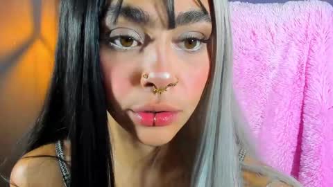 Snapshot of maddiiebrooks chatting on January 2025 04:26:01 PM Maddie online show from January 2025 04:26:01 PM