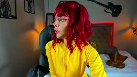 Snapshot of maddiiebrooks chatting on January 2025 03:32:01 PM Maddie online show from January 2025 03:32:01 PM