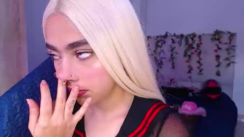 Snapshot of maddiiebrooks chatting on October 2025 03:13:01 PM Maddie online show from October 2025 03:13:01 PM