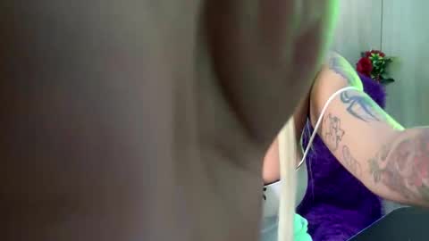 Snapshot of maddiiebrooks chatting on October 2025 11:24:02 PM Maddie online show from October 2025 11:24:02 PM