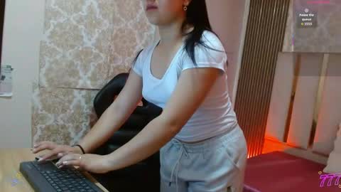 Snapshot of maddisson_tay chatting on April 2026 11:49:02 AM maddisson_tay online show from April 2026 11:49:02 AM