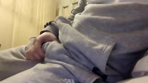 maddogg17 online show from February 2026 08:40:02 PM