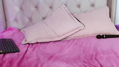 Maddy UwU online show from December 2024 03:22:01 PM