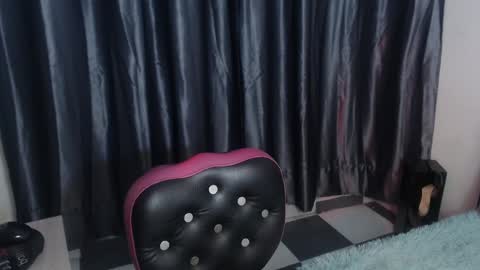 Maddy Parker  online show from January 2025 09:13:02 AM