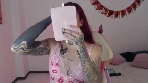 maddy_vicius19 online show from October 2025 08:42:01 PM