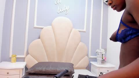 Snapshot of maddyjohnsonn chatting on January 2025 11:43:01 AM maddyjohnsonn online show from January 2025 11:43:01 AM