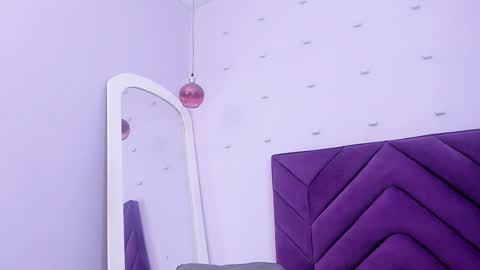 Snapshot of maddyjohnsonn chatting on February 2025 09:40:02 AM maddyjohnsonn online show from February 2025 09:40:02 AM