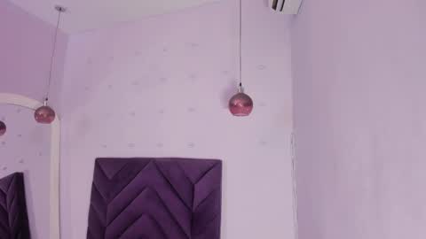 Snapshot of maddyjohnsonn chatting on September 2025 03:22:01 AM maddyjohnsonn online show from September 2025 03:22:01 AM