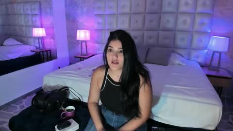 Maddy online show from November 2025 12:05:02 PM