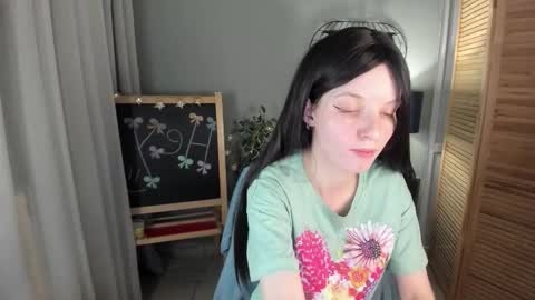 madelaines online show from November 2025 09:21:01 AM