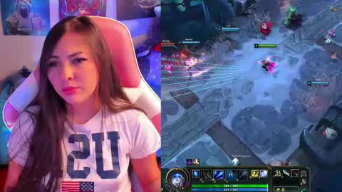 Snapshot of madeleine_shinobi chatting on February 2025 09:58:02 PM Emily Only Fans online show from February 2025 09:58:02 PM