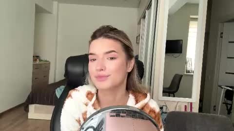 Alisa online show from July 2026 09:02:01 AM