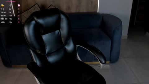 Madeline online show from February 2025 07:55:02 AM