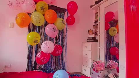 Snapshot of madeyn_roses chatting on February 2025 05:25:02 PM madelyn roses online show from February 2025 05:25:02 PM