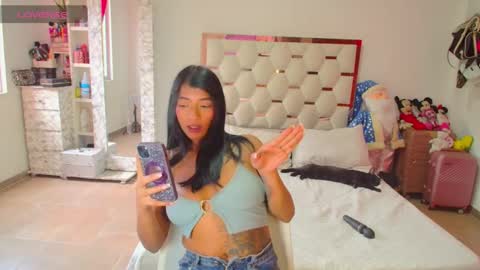 Snapshot of madeyn_roses chatting on November 2025 08:41:02 PM madelyn roses online show from November 2025 08:41:02 PM