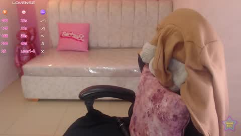Madhison  online show from May 2026 08:27:01 PM