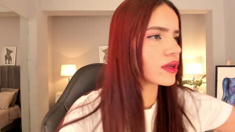 Snapshot of madie_collins7 chatting on January 2025 11:43:02 AM Madie online show from January 2025 11:43:02 AM