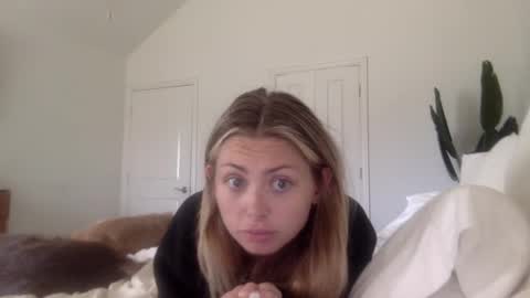 Snapshot of madirose69 chatting on October 2025 02:36:01 PM mari rose online show from October 2025 02:36:01 PM