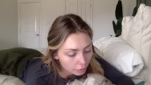 Snapshot of madirose69 chatting on December 2025 03:39:01 PM mari rose online show from December 2025 03:39:01 PM