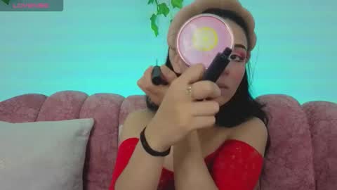 Snapshot of madison__beer chatting on December 2025 08:15:02 PM Madison online show from December 2025 08:15:02 PM