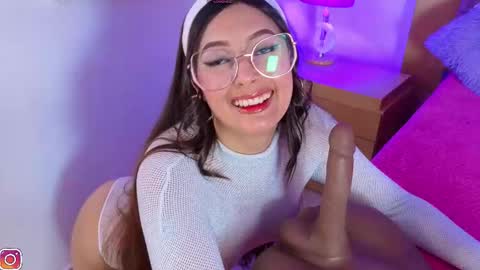    online show from November 2025 07:13:02 PM