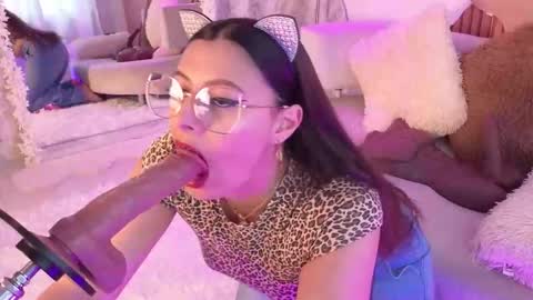    online show from November 2025 07:14:02 PM